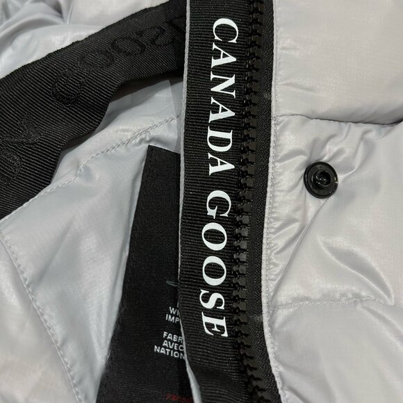 Canada Goose Silver Women' Puffer Jacket 23FW 2256M Cypress - Picture 6 of 6